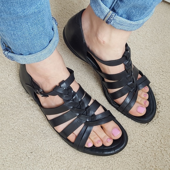 ecco strappy sandals